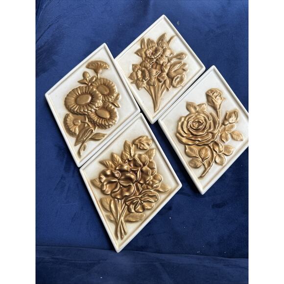 Vintage 1950 ARDCO Ceramic White & Gold Flowers on Diamond Wall Decor 4pcs - Picture 1 of 7